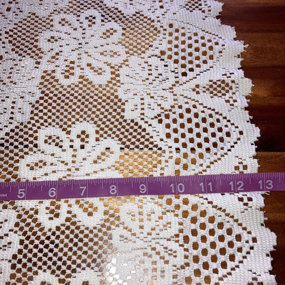 Vintage Hand Crochet Table Runner Dresser Scarf Rectangle Lace Doily Wedding - Picture 5 of 5